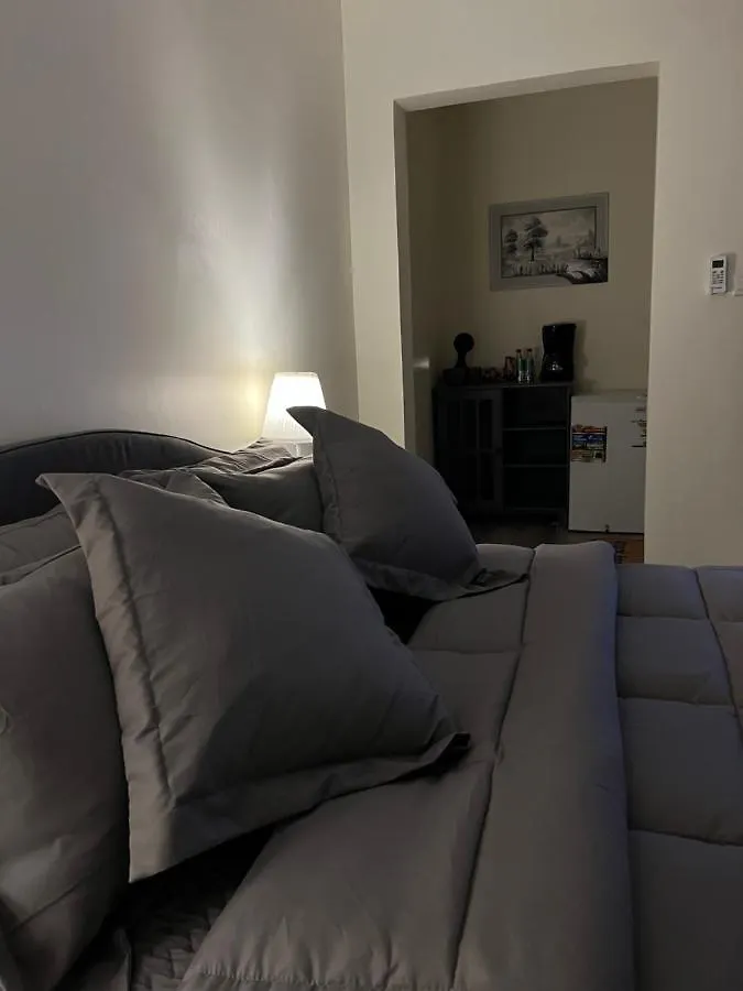 استوديو بموقع مميز بدخول ذاتي Apartment Riyadh